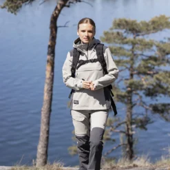 Halti Hiker Naisten DrymaxX Ulkoiluhousut -Halti Retkeily Kauppa 0640541 0640542 Halti Hiker Naisten Anorakki mood 11 9976c3d8 4009 4a07 af8f 6f1b7cbfde72