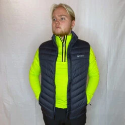 Halti Huippu Miesten Untuvaliivi -Halti Retkeily Kauppa 0880098 0640408 Halti Moodi Paita Huippu Liivi mood 10 c900f3f6 3f33 4635 aee6 7571937b3dbd